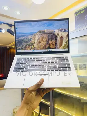 Laptop HP EliteBook 845 G8 16GB AMD Ryzen 5 SSD 256GB