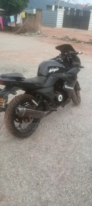 Kawasaki Ninja H2 SX 2016 Black
