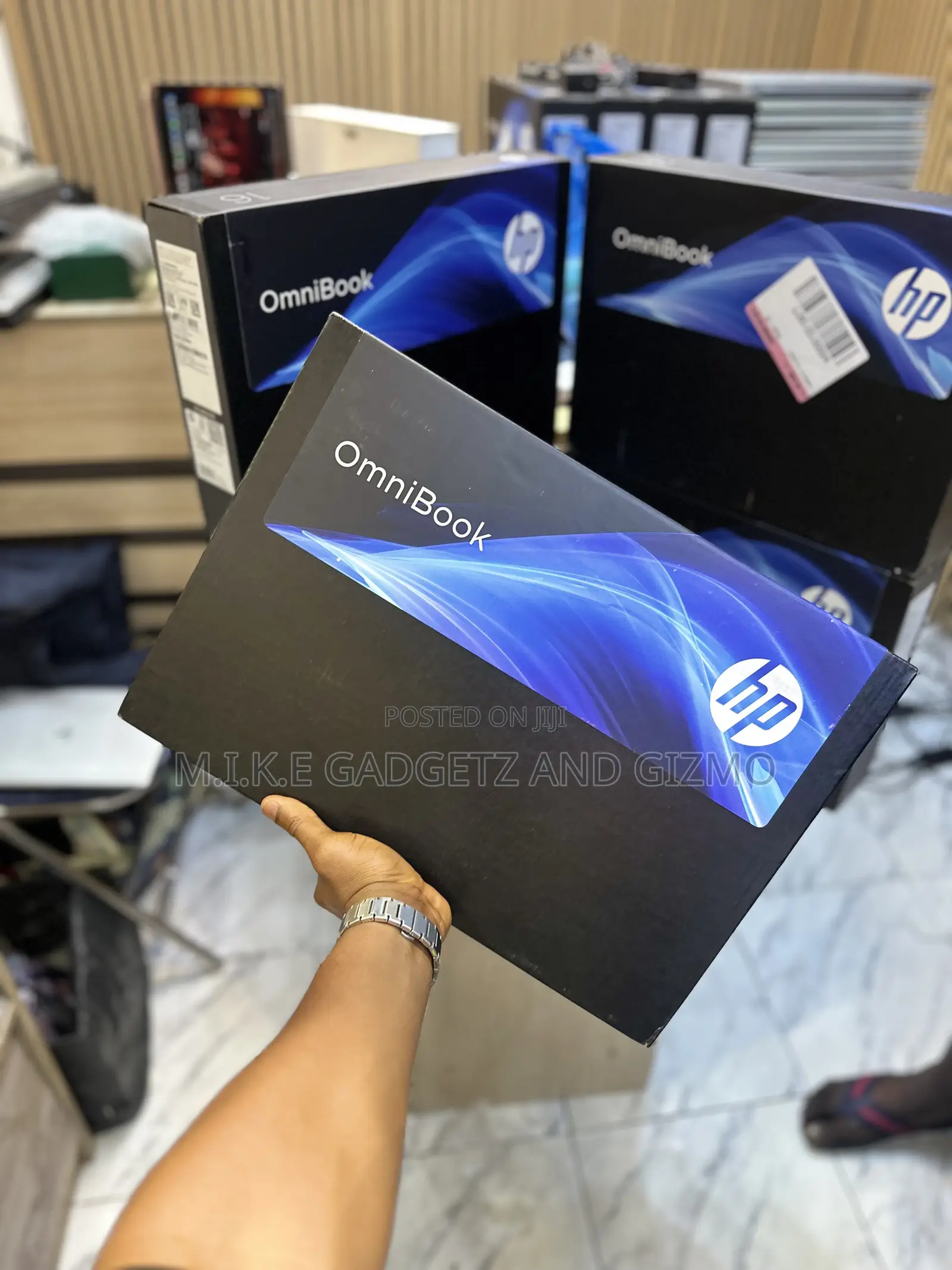 New Laptop HP OmniBook Ultra Flip 16" 16GB Intel Core Ultra 7 SSD 1T