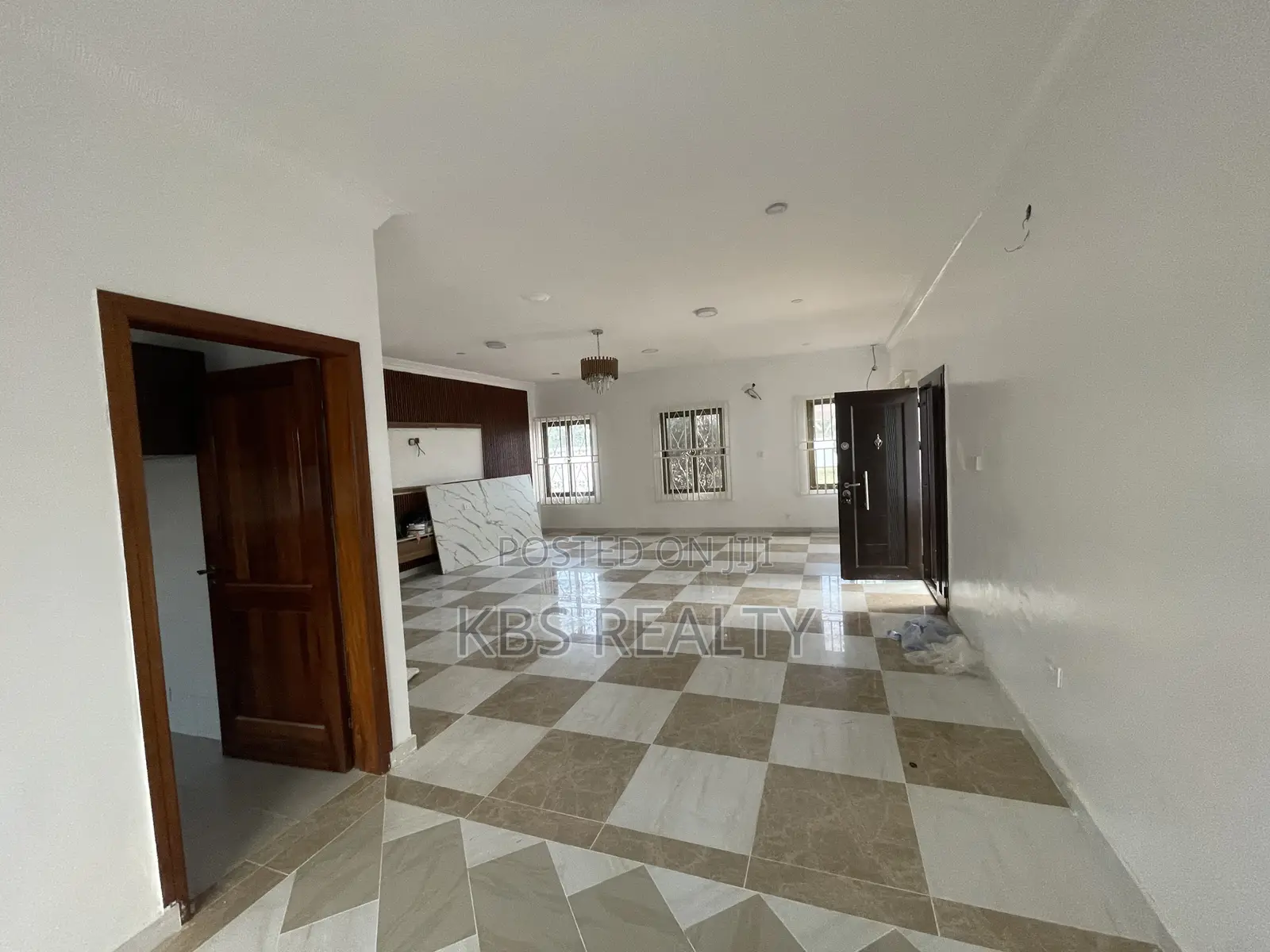 4bdrm House in Ahodwo, Kumasi Metropolitan for rent