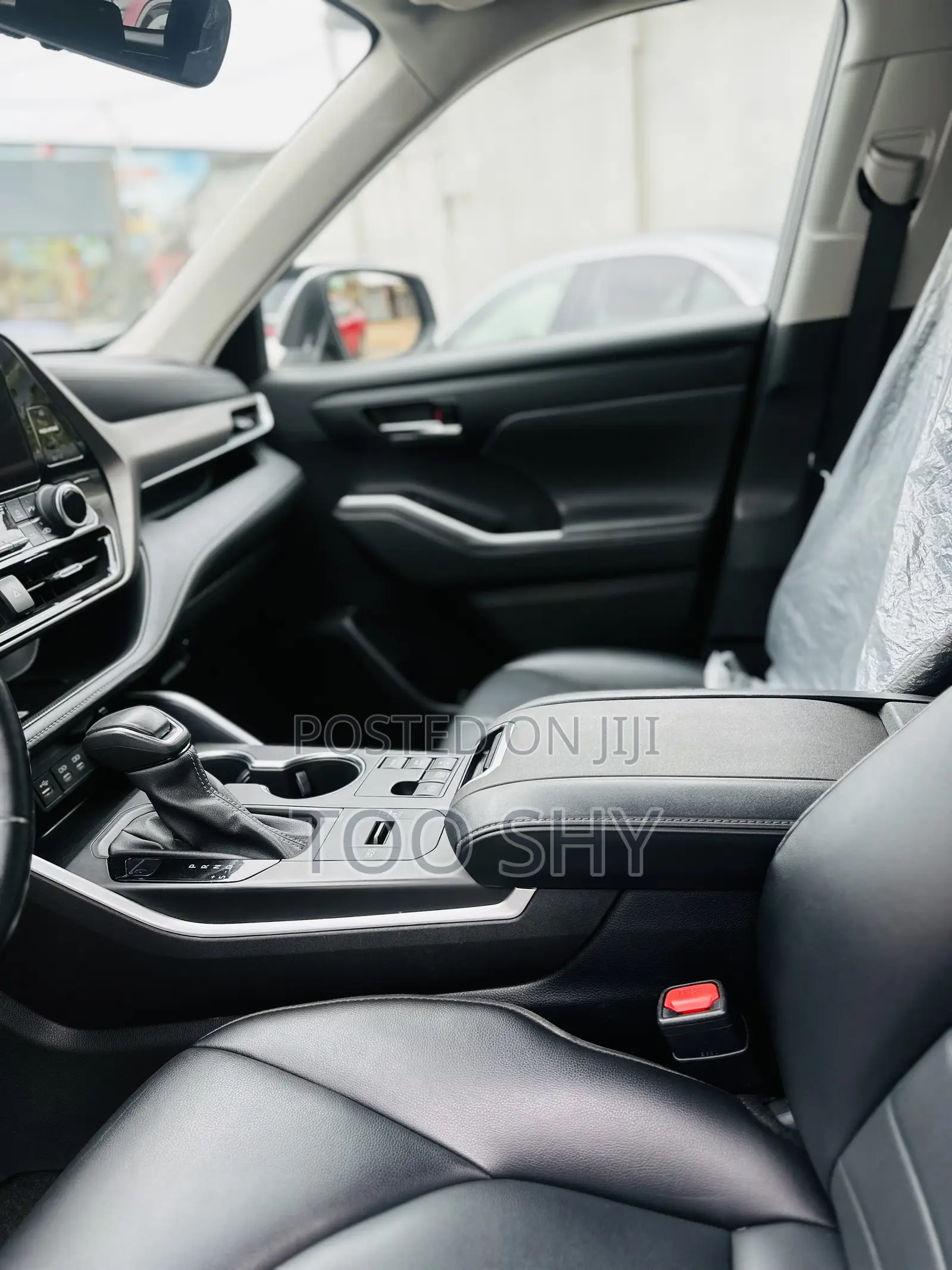 Toyota Highlander XLE AWD 2023 Silver