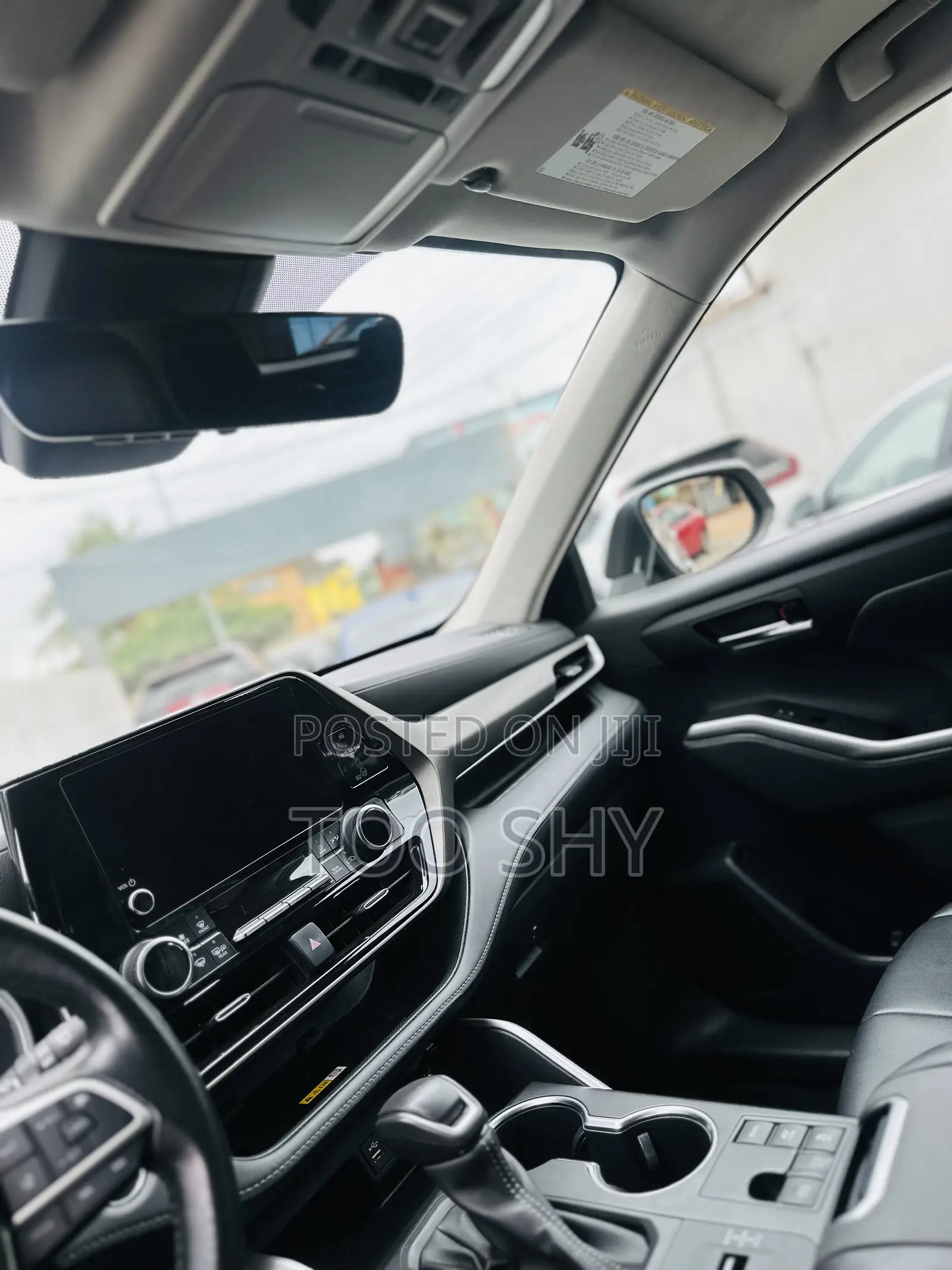 Toyota Highlander XLE AWD 2023 Silver