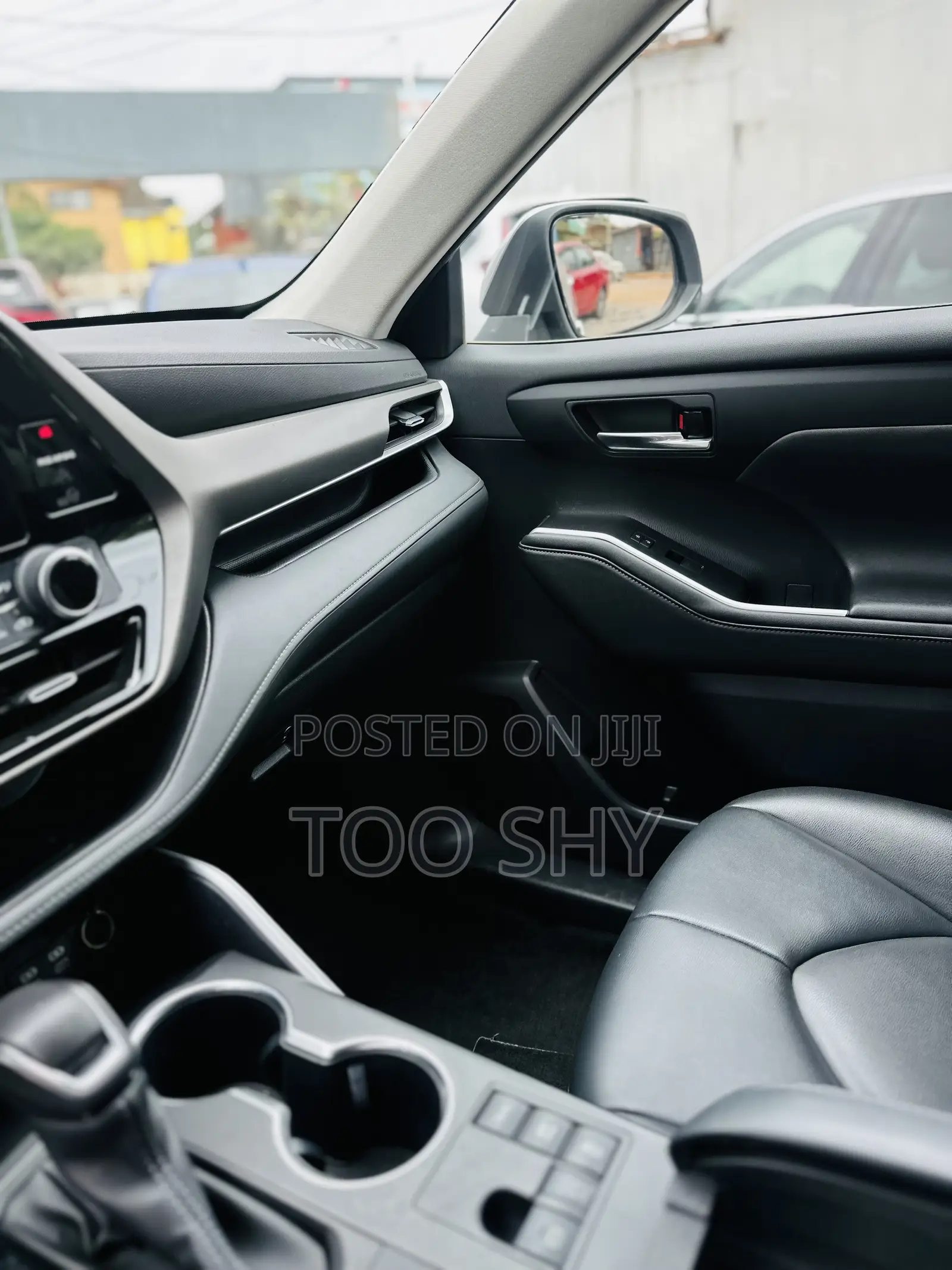 Toyota Highlander XLE AWD 2023 Silver