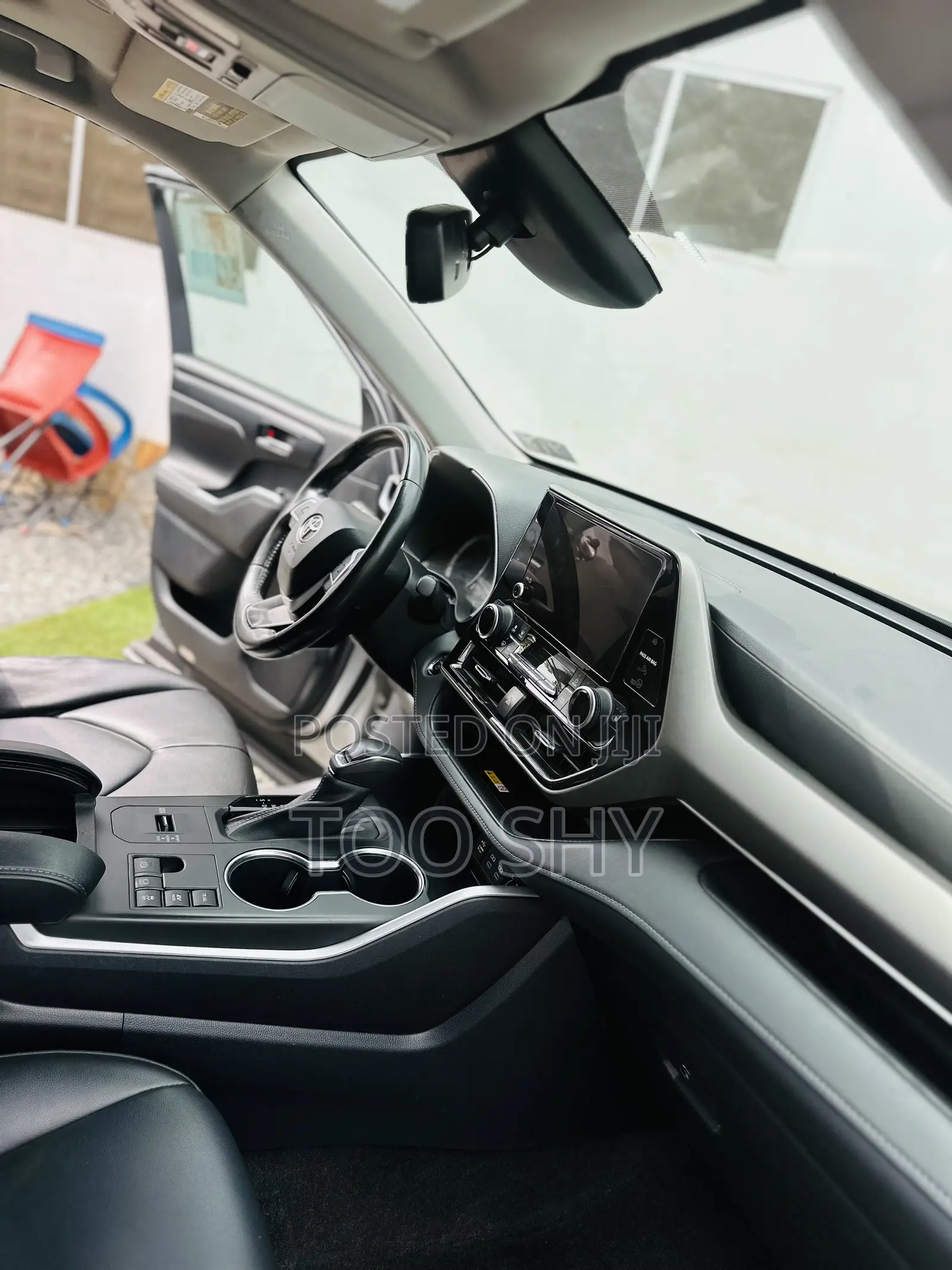 Toyota Highlander XLE AWD 2023 Silver