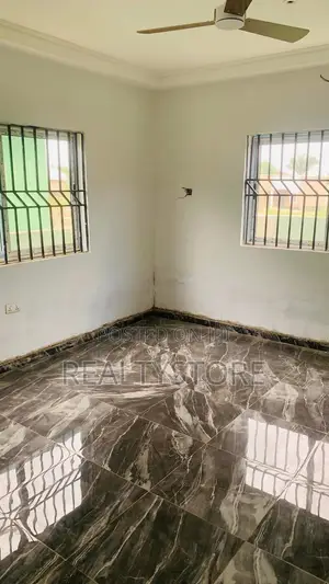 3bdrm House in Kasoa Roman Estate, Accra Metropolitan for sale