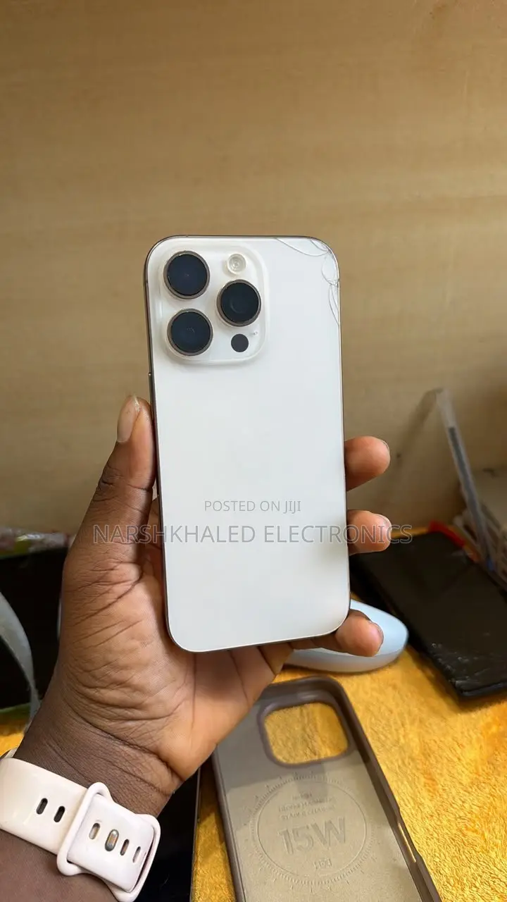 Apple iPhone 16 Pro 128 GB Gold