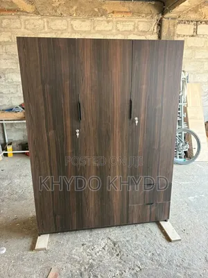 Glossy 3 in 1 Wardrobe
