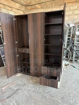 Glossy 3 in 1 Wardrobe