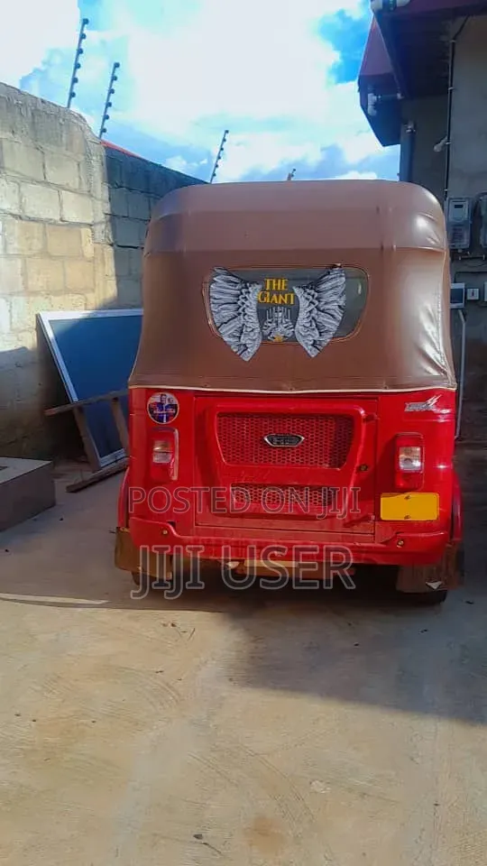 Bajaj RE 2025 Blue