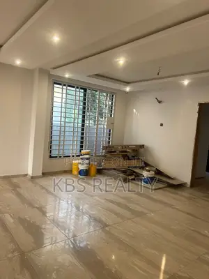 3bdrm House in Ahodwo, Kumasi Metropolitan for rent
