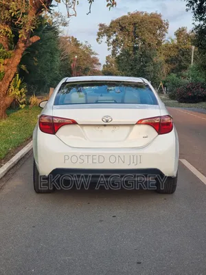 Toyota Corolla L 4dr Sedan (1.8L 4cyl CVT) 2017 White