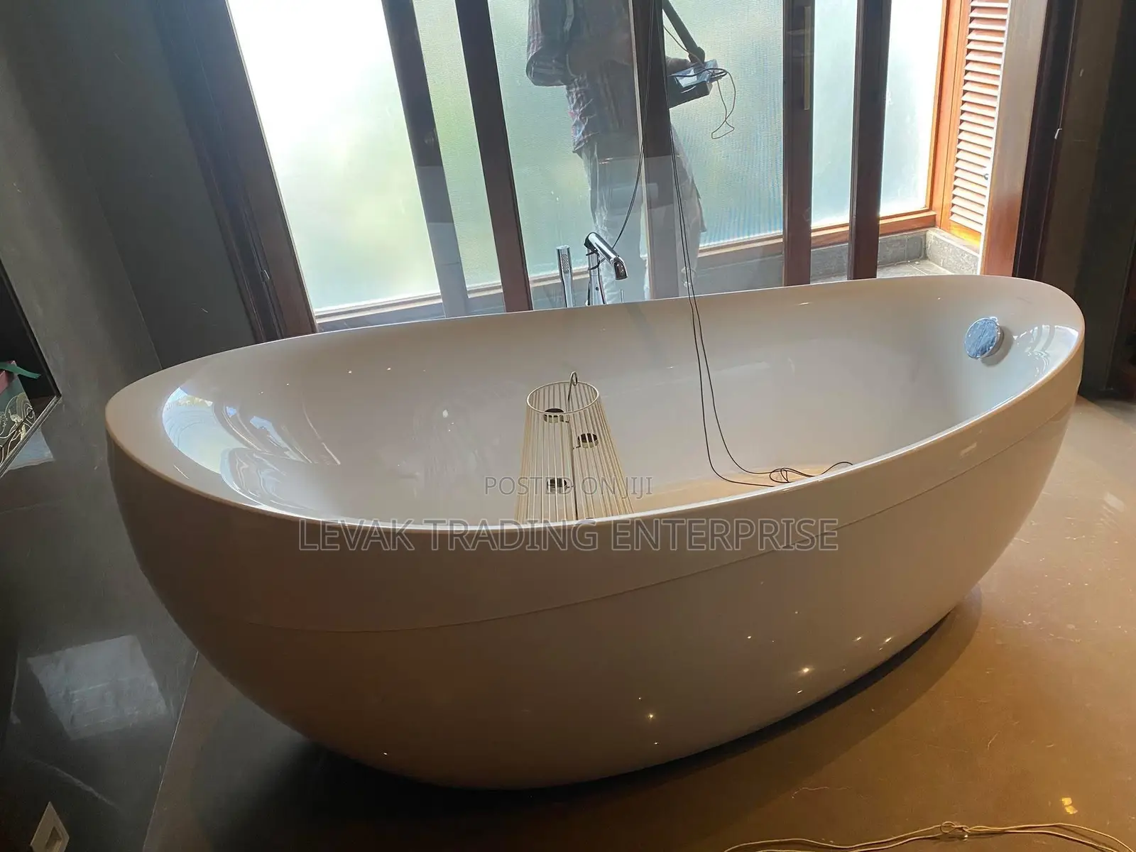 Bathtub_ Free Standing - Jaccuzi