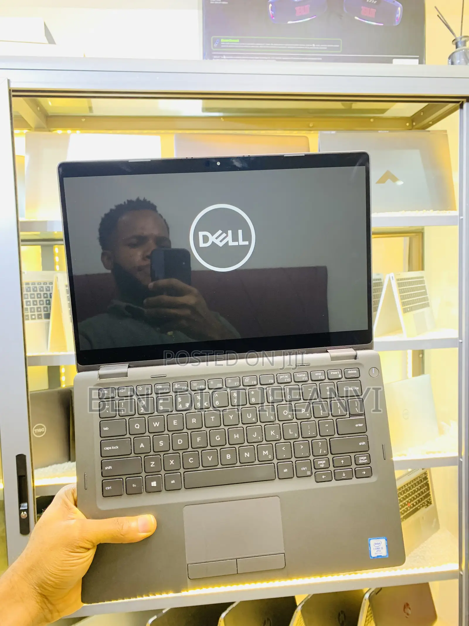 Laptop Dell Inspiron 14 5400 2-in-1 8GB Intel Core i5 SSD 256GB