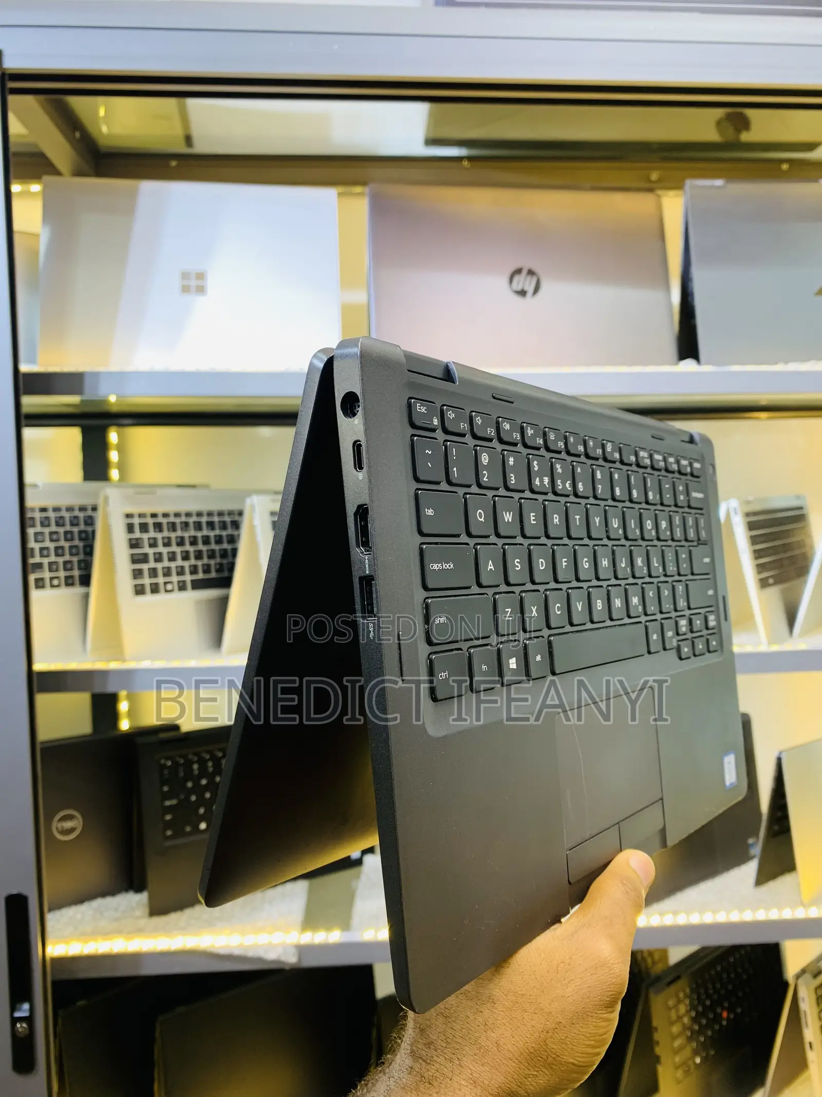 Laptop Dell Inspiron 14 5400 2-in-1 8GB Intel Core i5 SSD 256GB