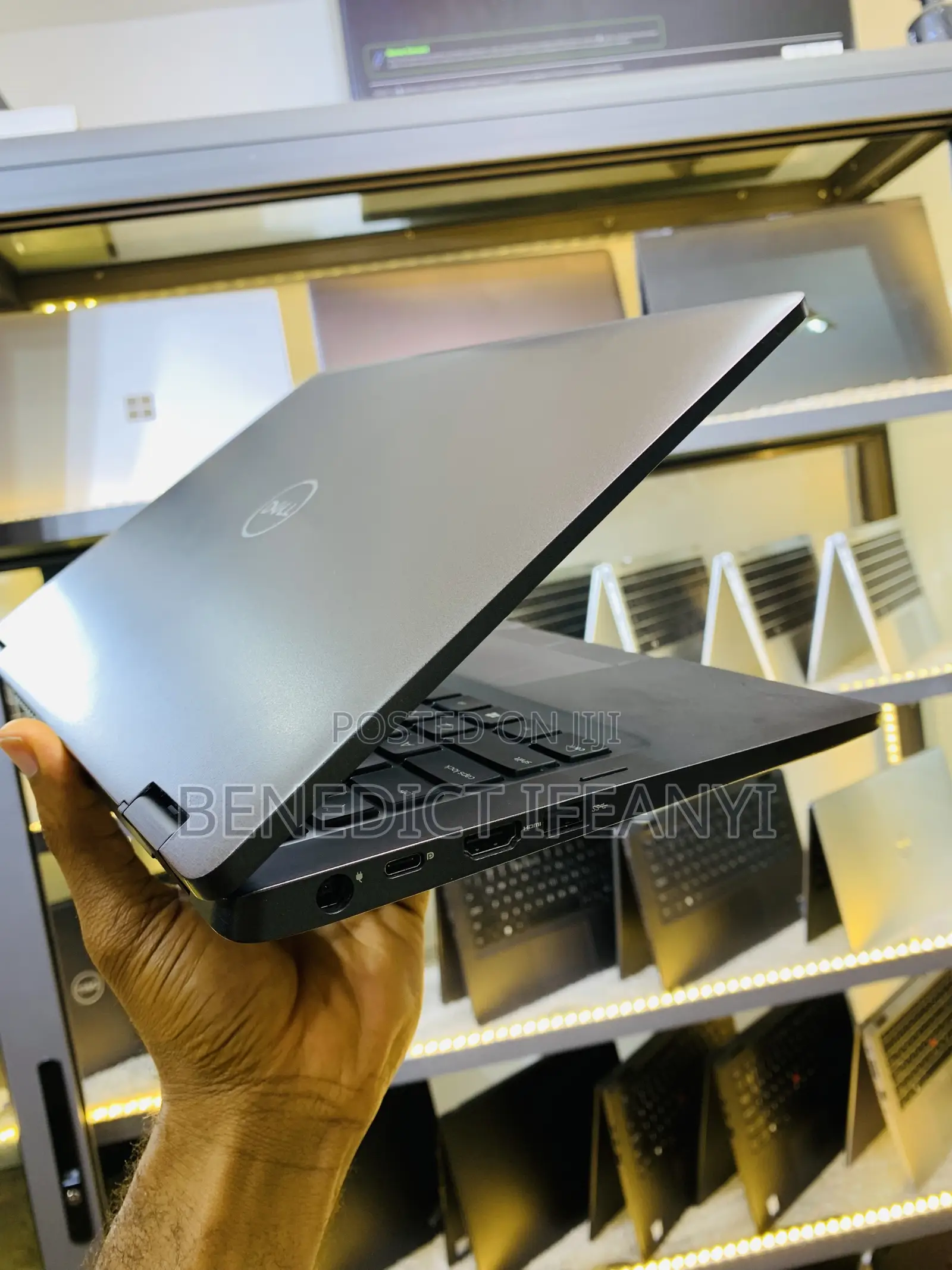 Laptop Dell Inspiron 14 5400 2-in-1 8GB Intel Core i5 SSD 256GB