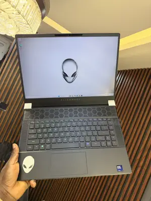 Laptop Alienware X16 R2 16GB Intel Core Ultra 7 SSD 1T