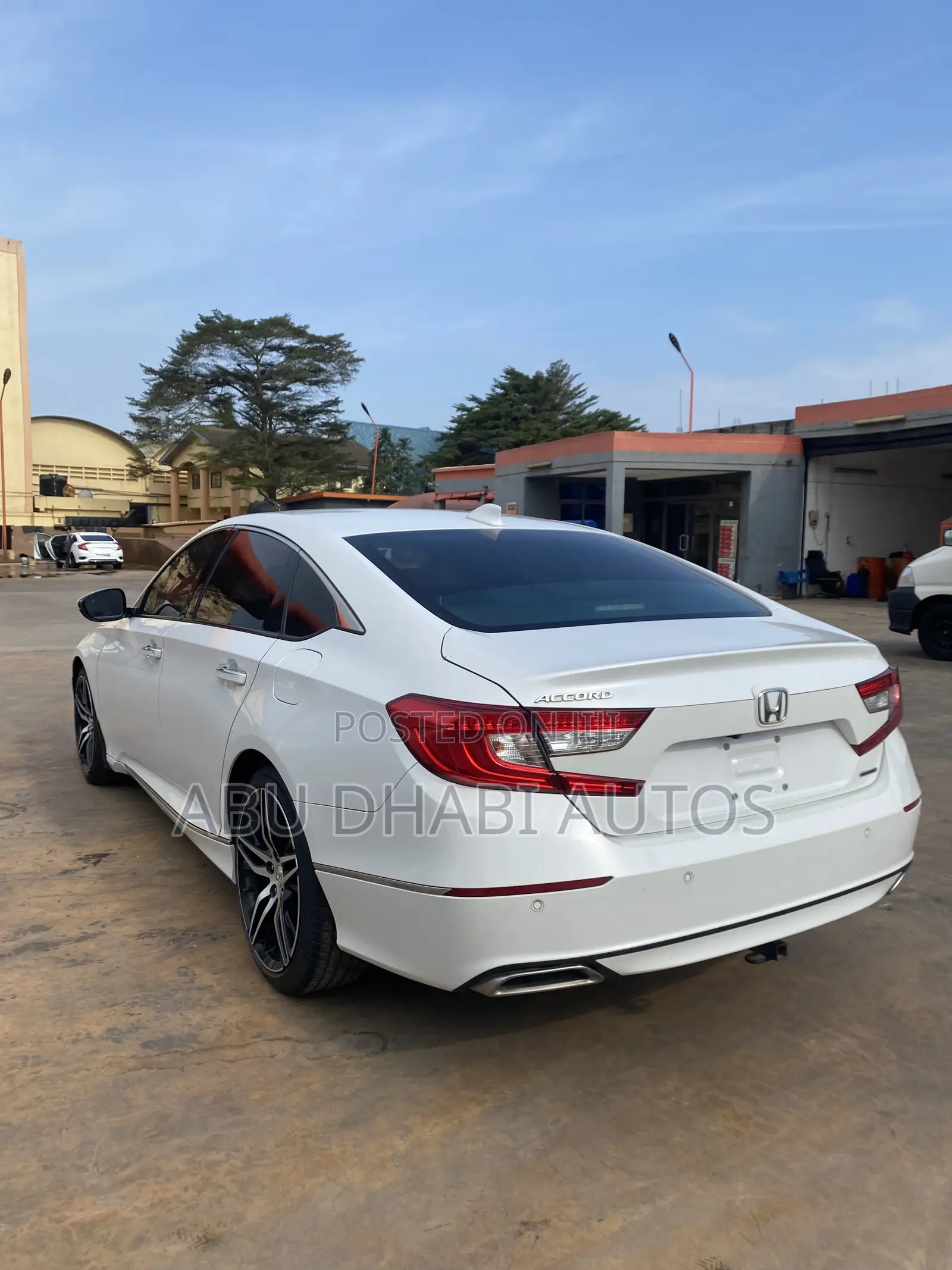 Honda Accord Touring 2.0T 2021 White