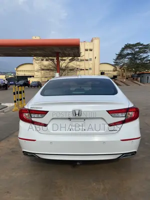 Honda Accord Touring 2.0T 2021 White
