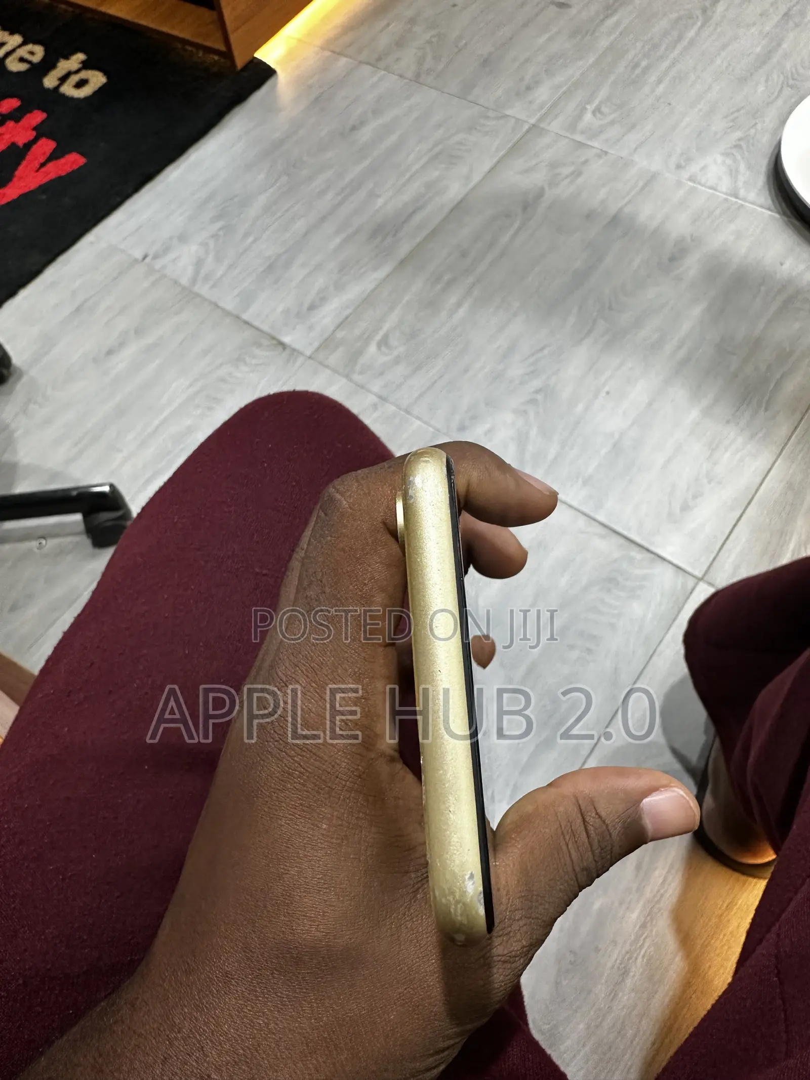 Apple iPhone XR 64 GB Yellow