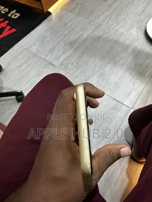 Apple iPhone XR 64 GB Yellow
