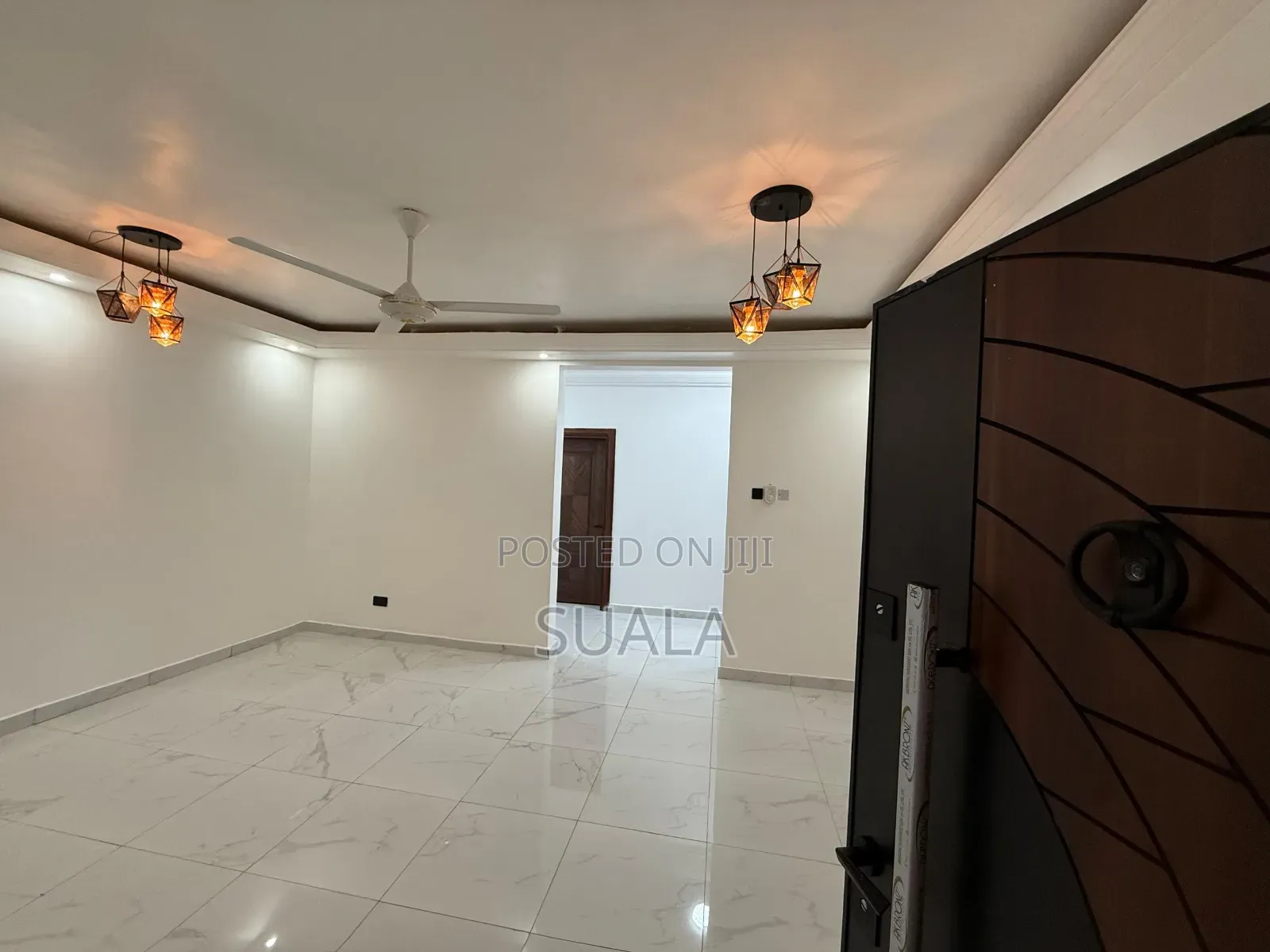3bdrm Apartment in Nyaho Tamacloe, Cemetery Area for rent