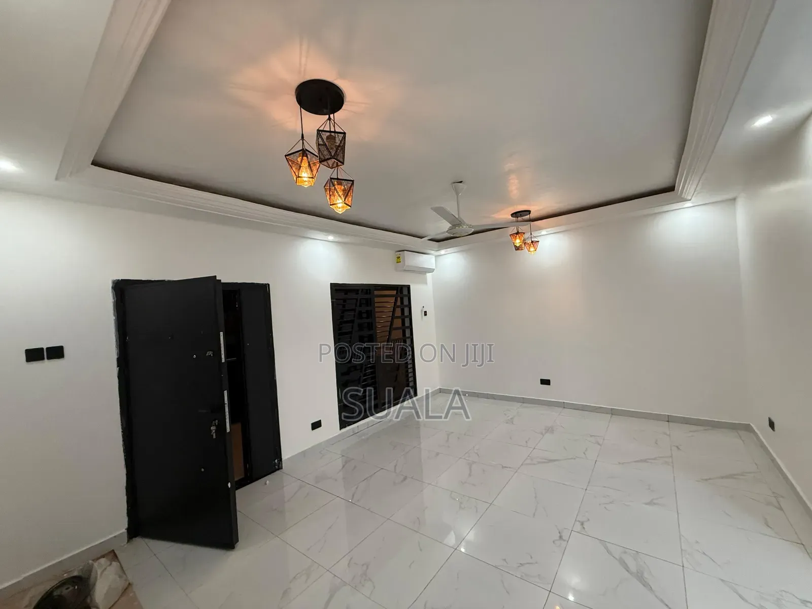 3bdrm Apartment in Nyaho Tamacloe, Cemetery Area for rent