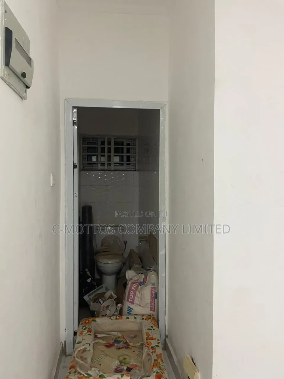 Furnished 6bdrm Block of Flats in Wedokum, Main Station for sale