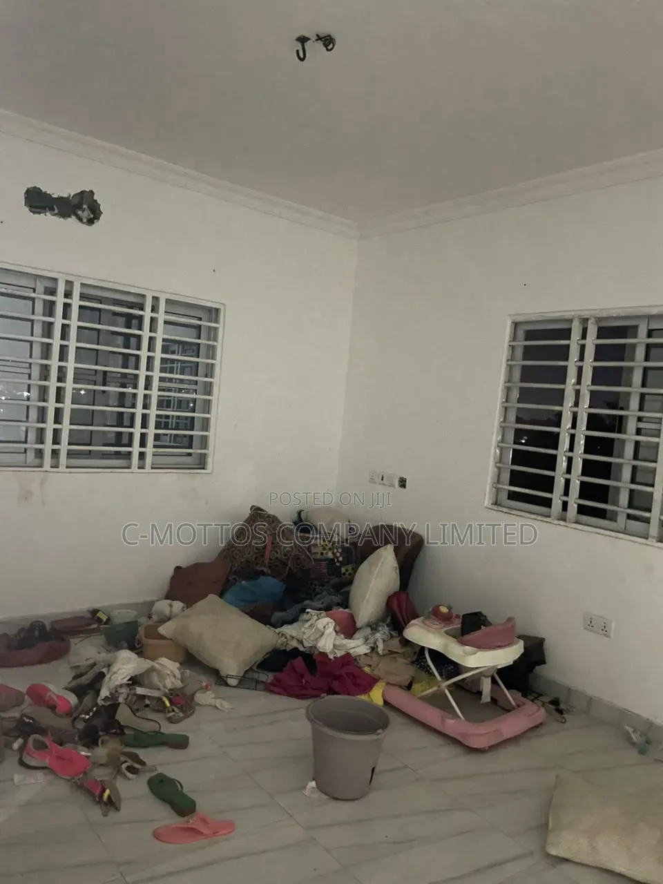Furnished 6bdrm Block of Flats in Wedokum, Main Station for sale