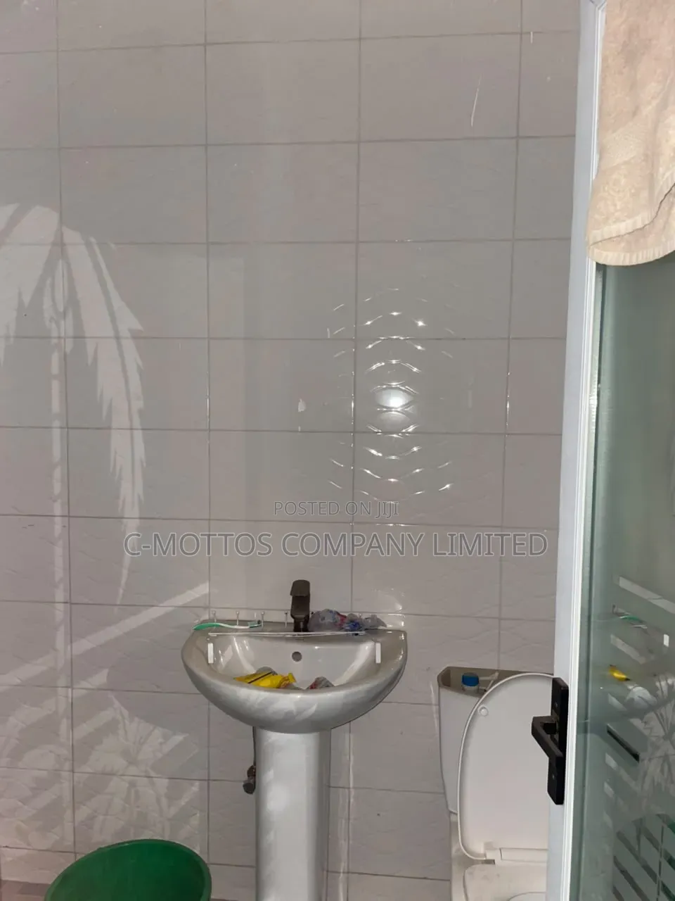 Furnished 6bdrm Block of Flats in Wedokum, Main Station for sale