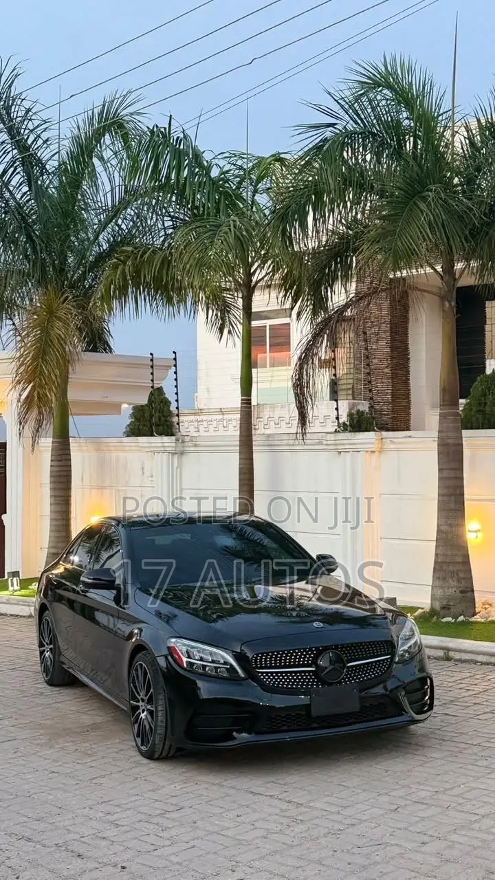 Mercedes-Benz C300 2021 Black