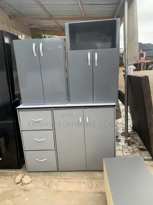 Affordable Home Kitchen Cabinets Completely Clean Available