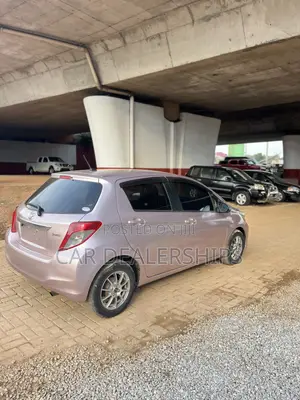 Toyota Vitz 2012 Gray