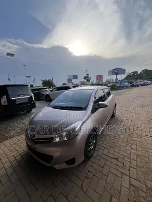 Toyota Vitz 2012 Gray