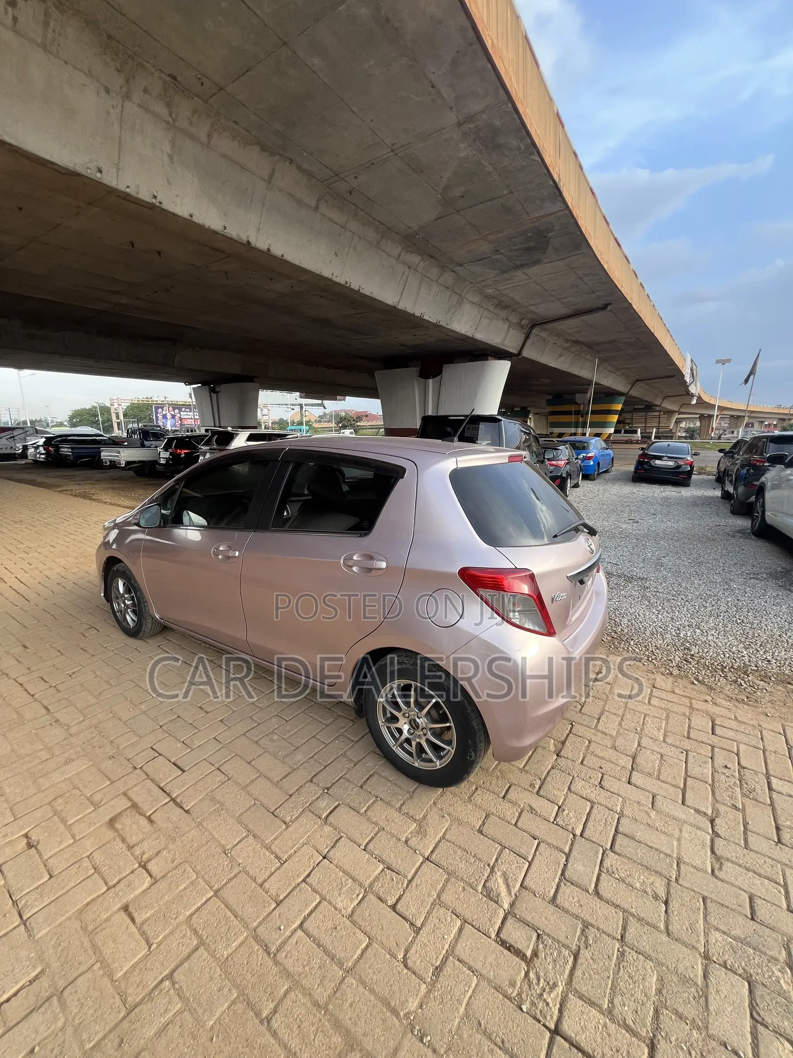 Toyota Vitz 2012 Gray