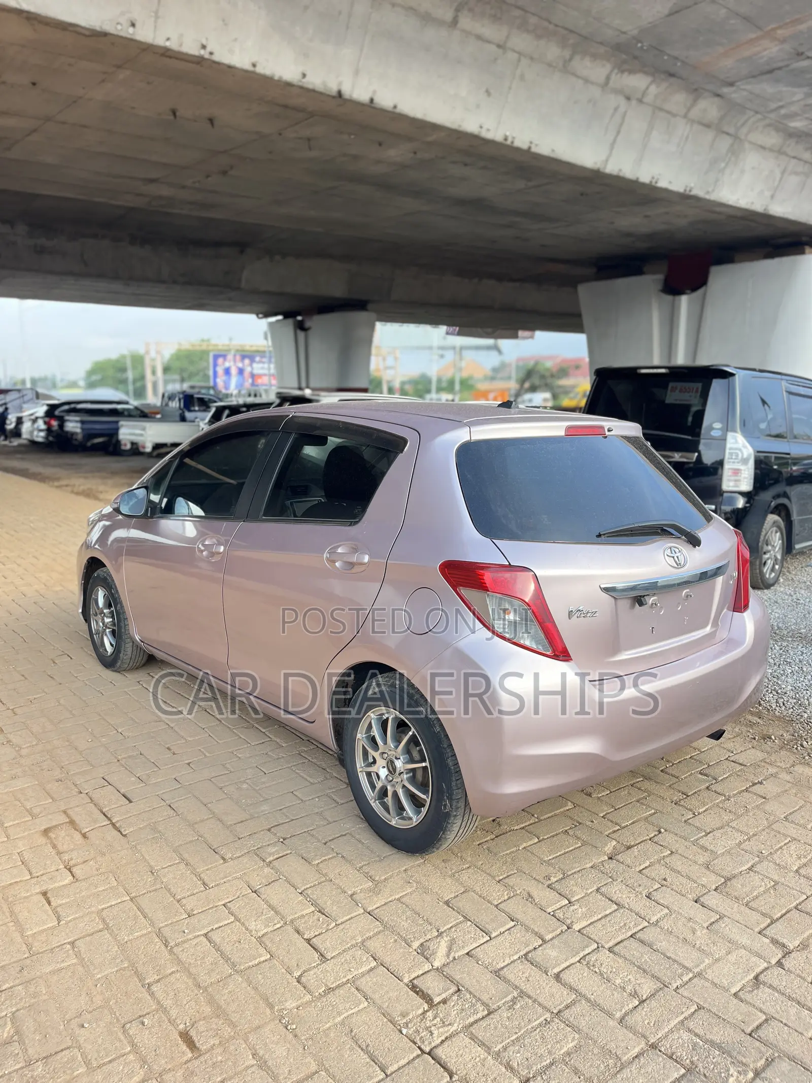 Toyota Vitz 2012 Gray