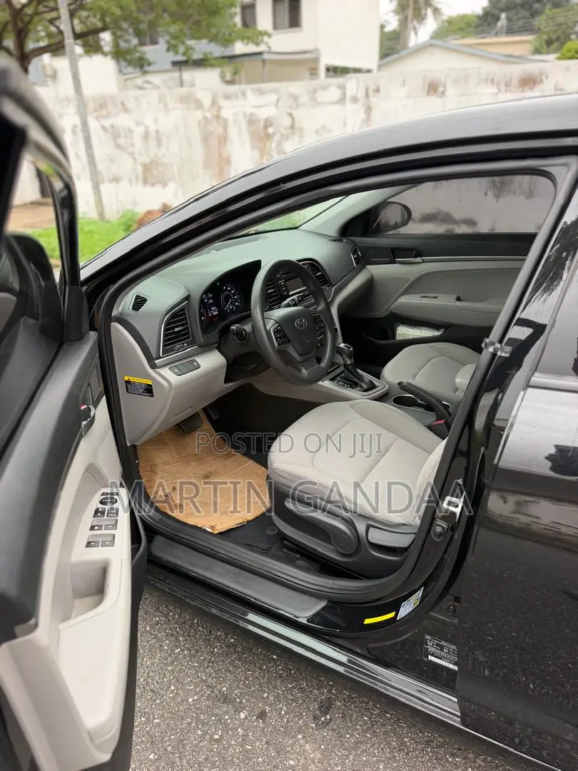 Hyundai Elantra SE 2018 Black