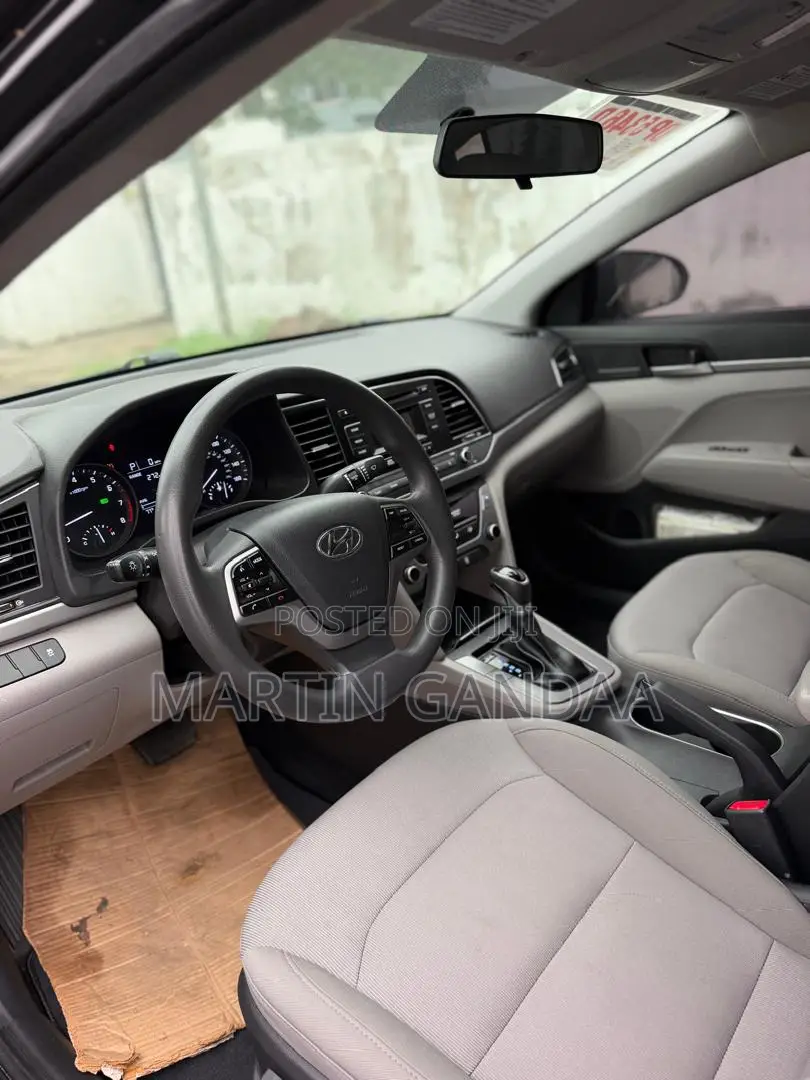 Hyundai Elantra SE 2018 Black