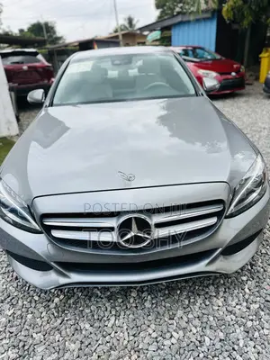 Mercedes-Benz C300 2016 Silver