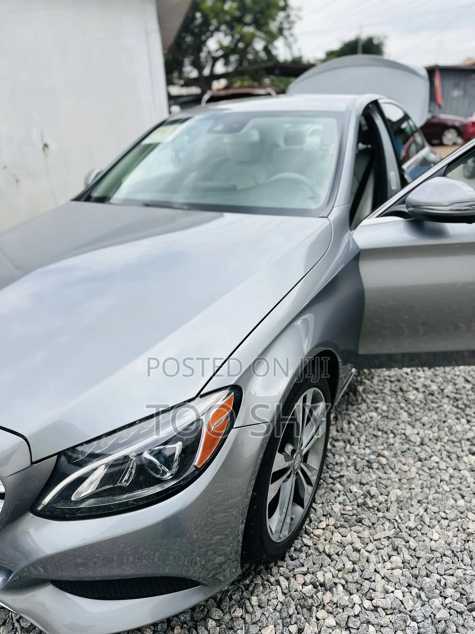 Mercedes-Benz C300 2016 Silver
