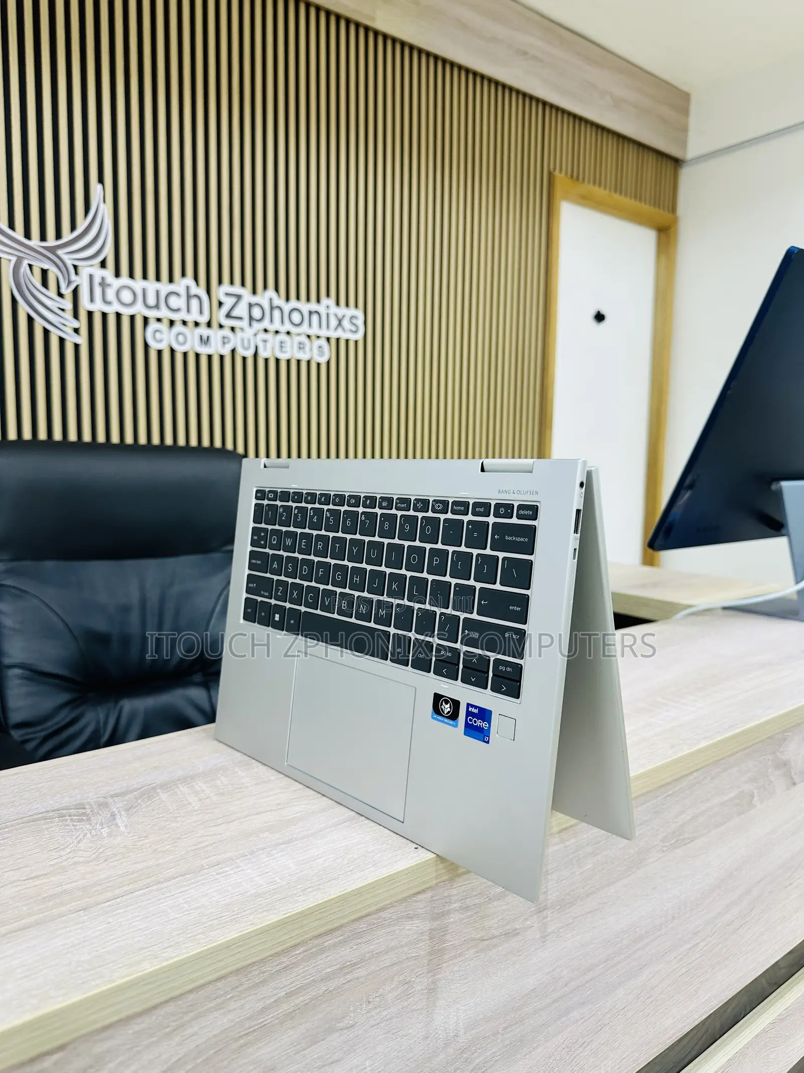 Laptop HP EliteBook x360 1040 G9 16GB Intel Core i7 SSD 512GB