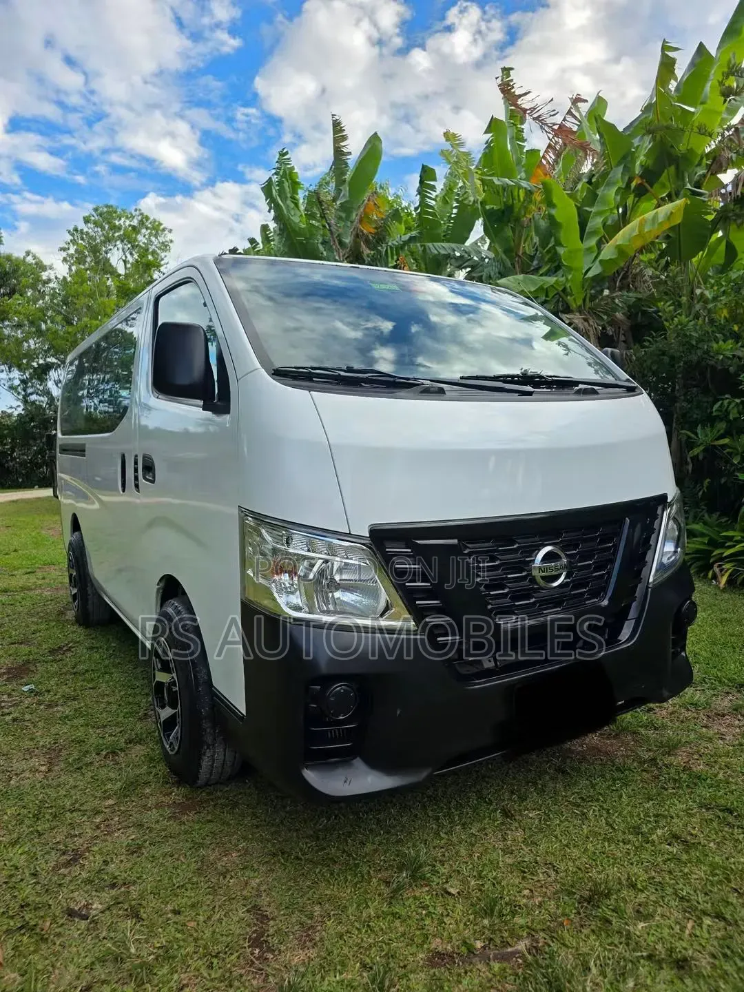 Nissan Caravan (Urvan) 2023 White