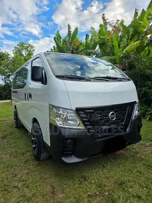 Nissan Caravan (Urvan) 2023 White