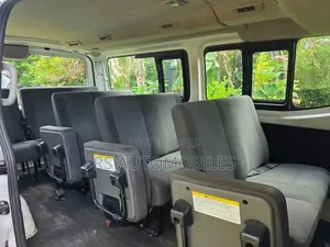 Nissan Caravan (Urvan) 2023 White