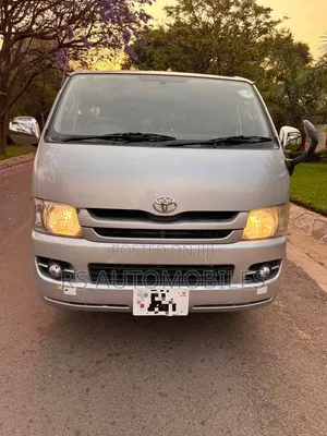Toyota HiAce 2009 Silver