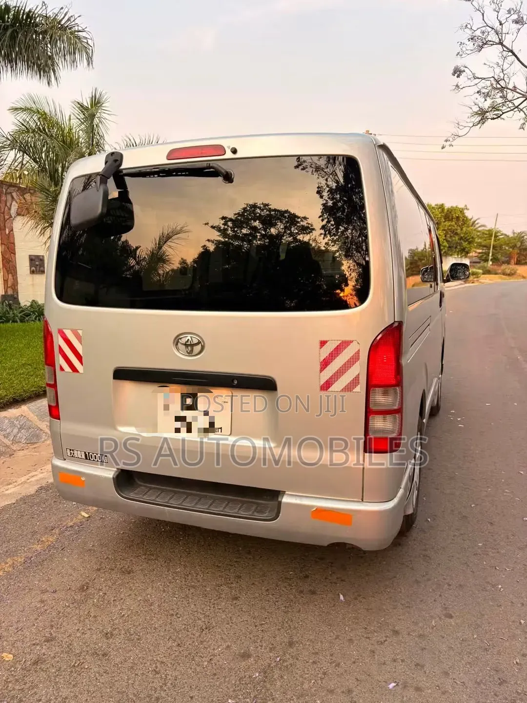 Toyota HiAce 2009 Silver