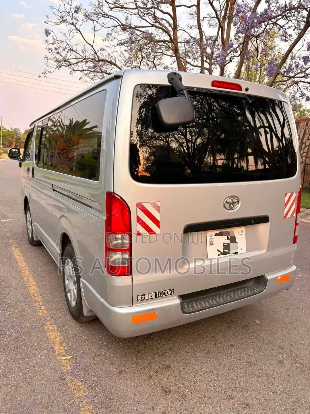 Toyota HiAce 2009 Silver