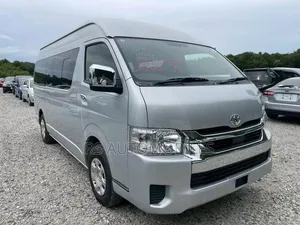 Toyota HiAce 2021 Silver