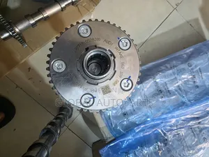 Intake and Exhaust Valves <<Camshaft >>