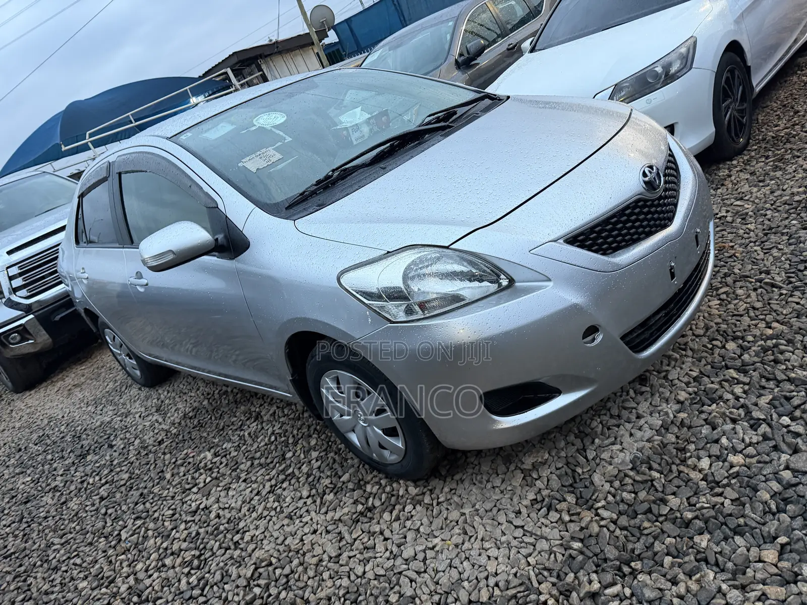Toyota Belta 2010 Silver