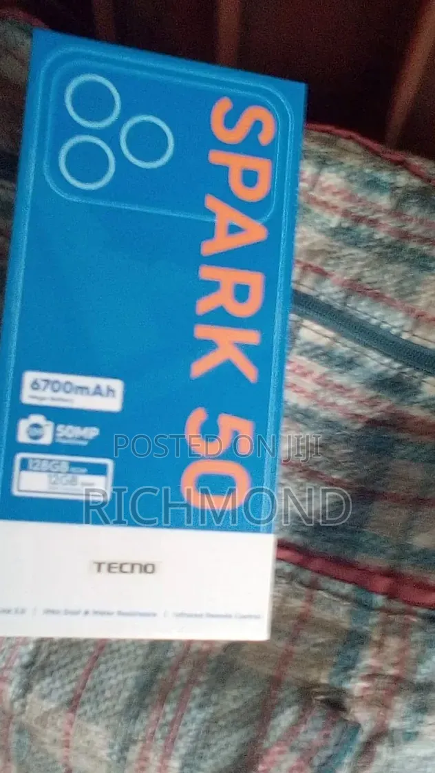 New Tecno Spark 50 128 GB Black